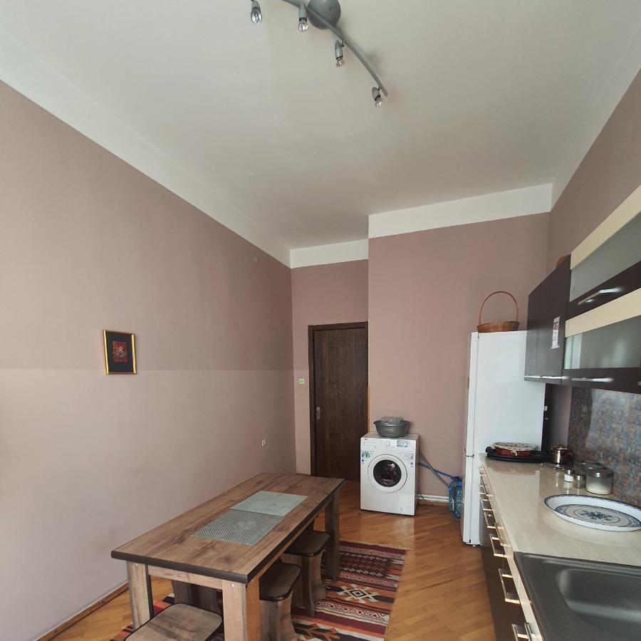 Guesthouse Hillside Tbilisi Eksteriør bilde
