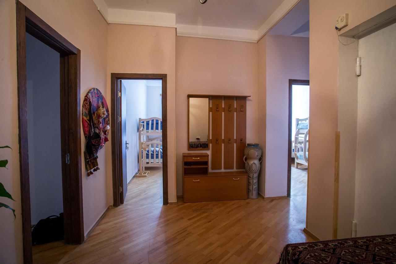 Guesthouse Hillside Tbilisi Eksteriør bilde