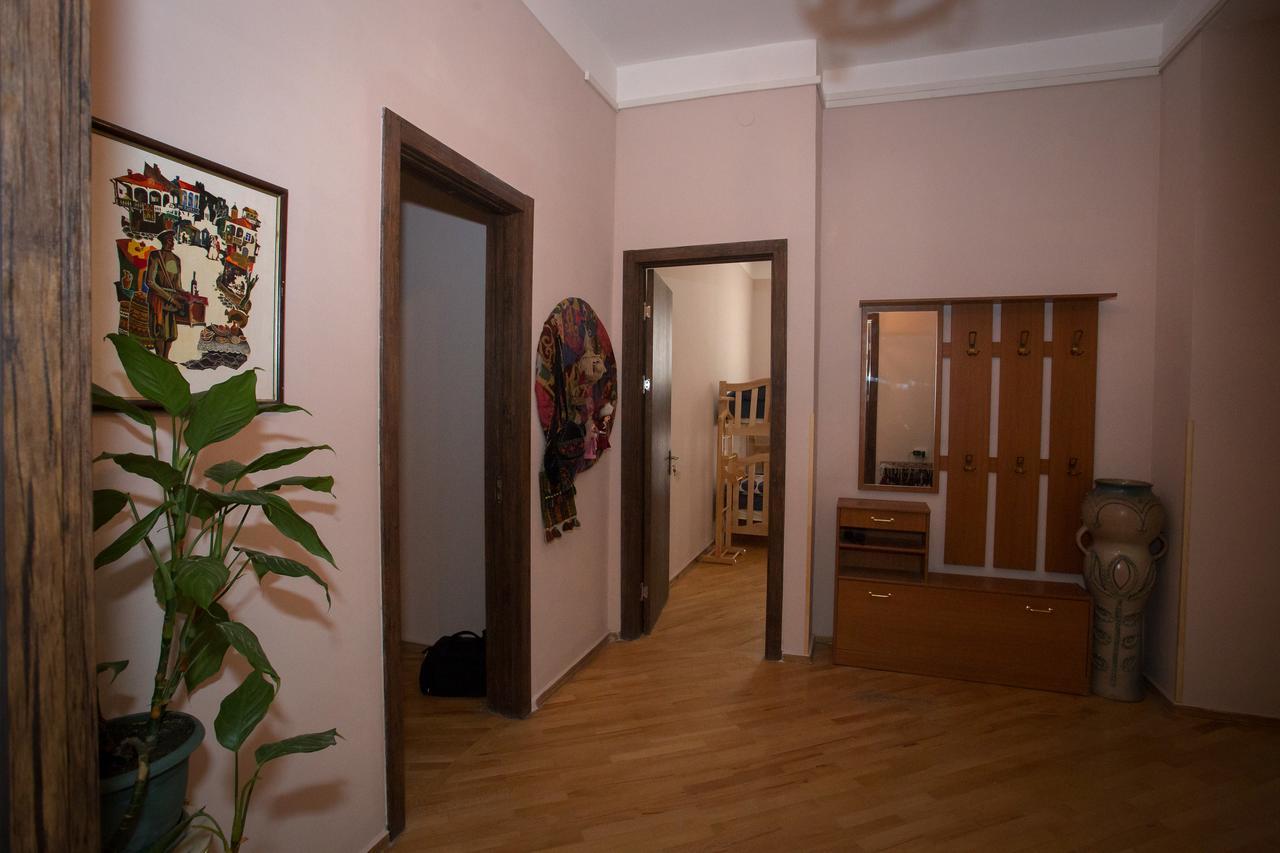 Guesthouse Hillside Tbilisi Eksteriør bilde