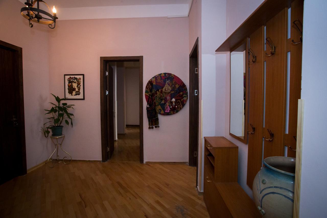 Guesthouse Hillside Tbilisi Eksteriør bilde