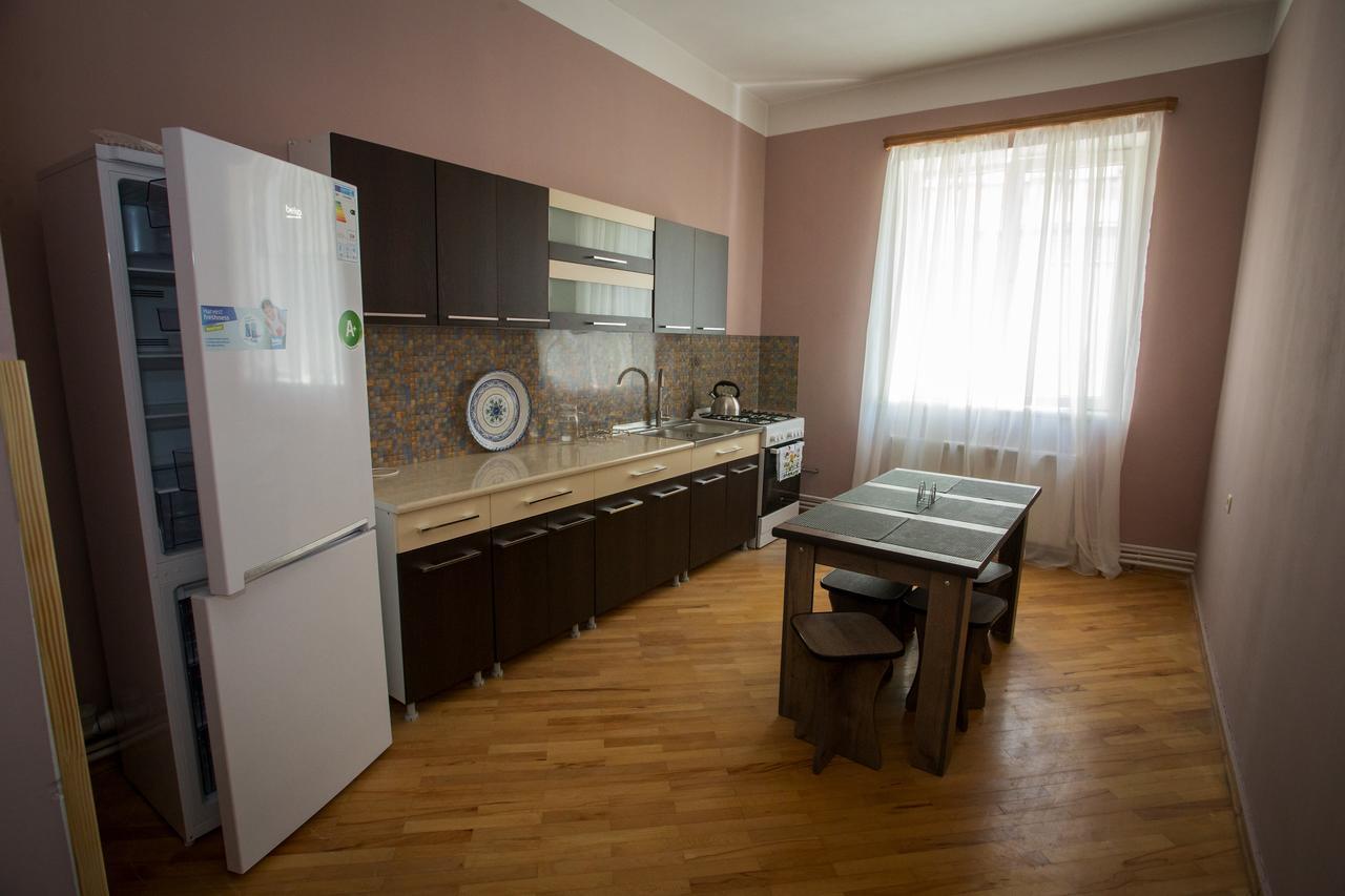 Guesthouse Hillside Tbilisi Eksteriør bilde